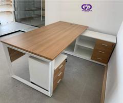 Highland Manager Desk