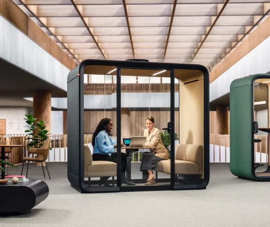 02 Persons Working Pod