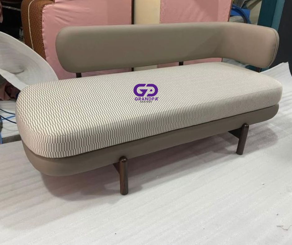 Grayson Sofa Settie