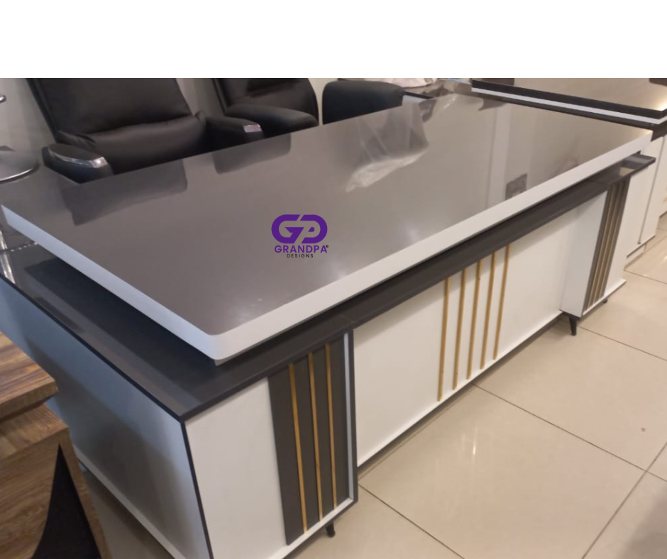 Jubilee Executive Desk