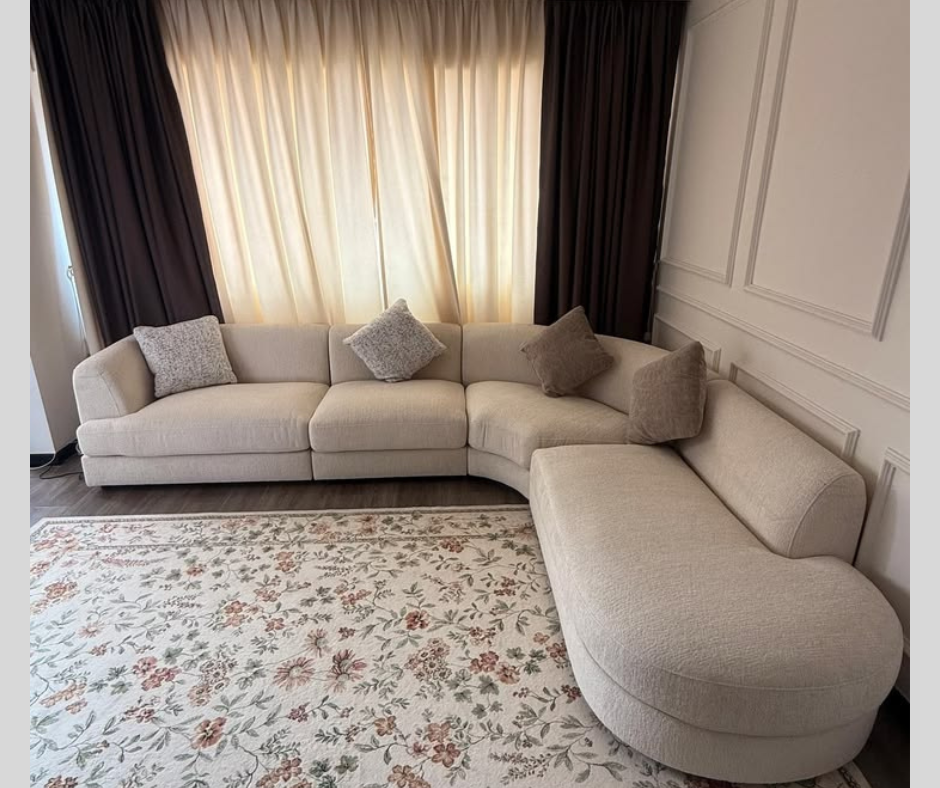 Majesty Sectional Sofa