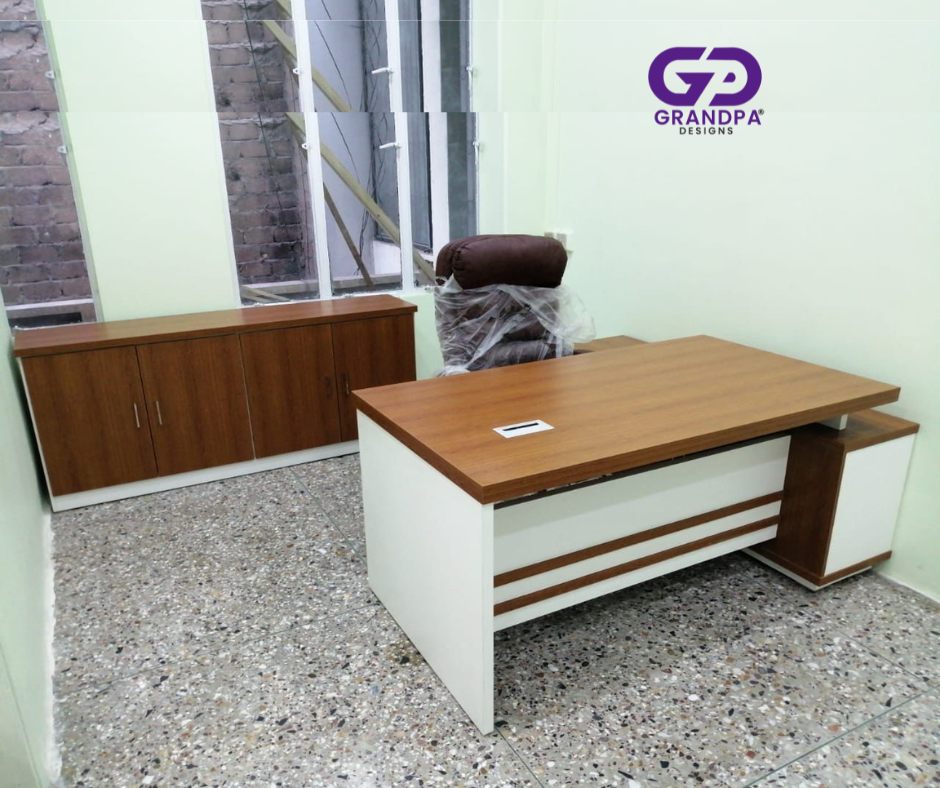Parklane Manager Desk