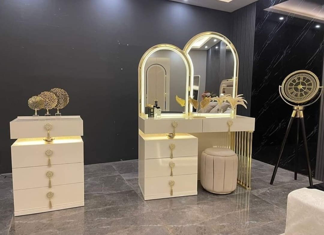PureForm Dressing Table