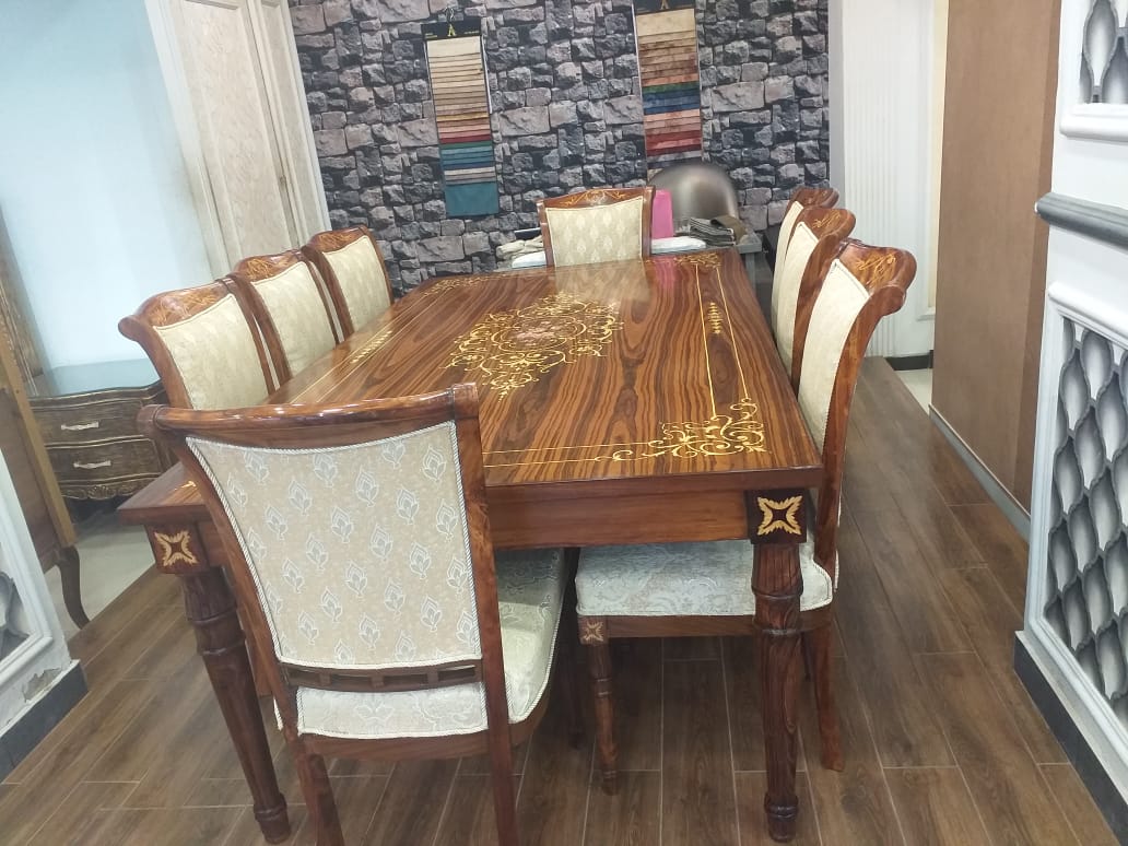 Trevalo 8-Person Dining Set
