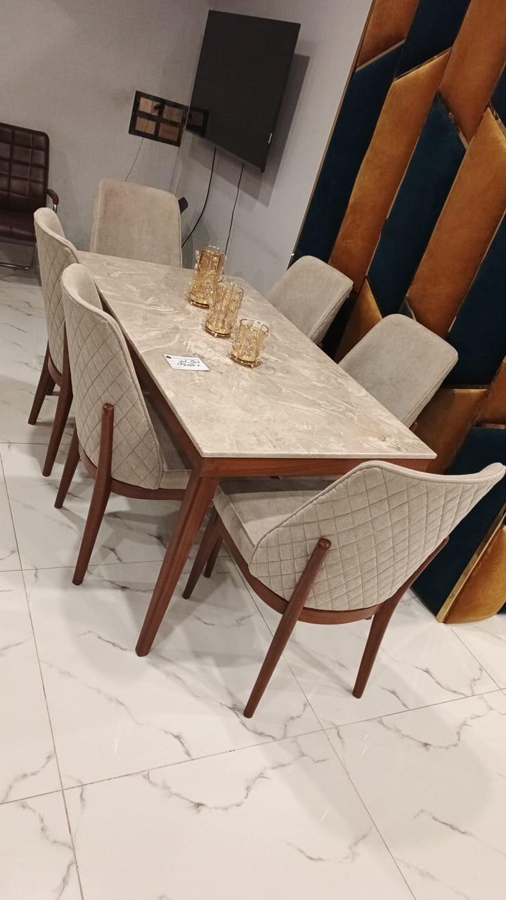 Velrano 6-Person Dining Set
