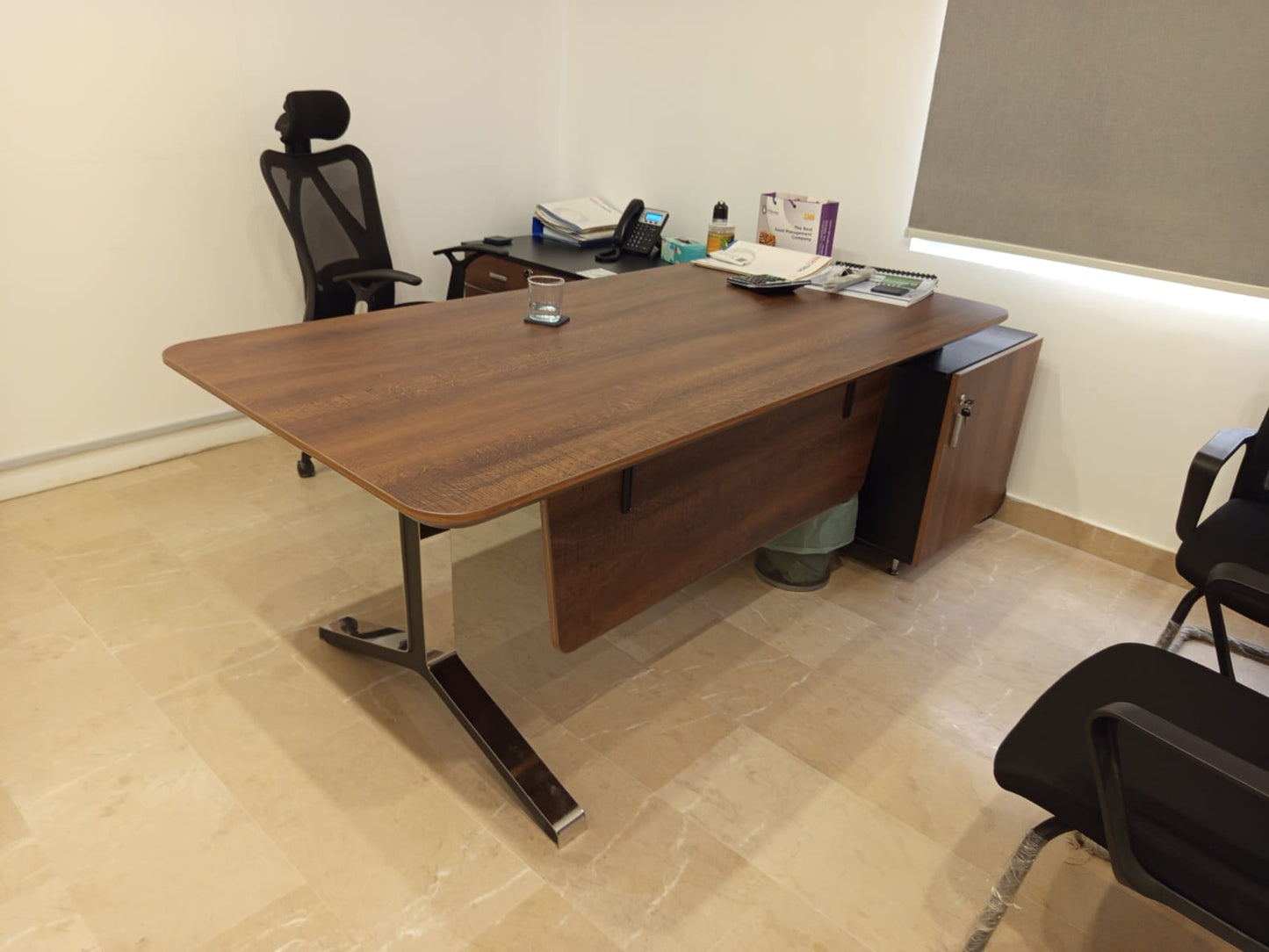 Elite Manager Desk
