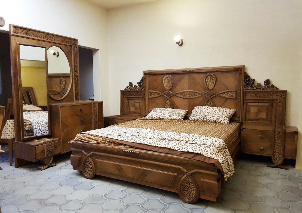 Luna Queen Size Bed